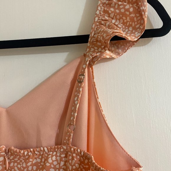 Printed Ruffle Romper - Picture 5 of 6